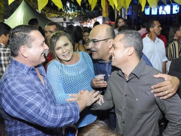 Deputado e presidente da Assembleia do RN, Ezequiel Ferreira prestigiou os festejos juninos em Santo Antônio (Foto: Divulgação)