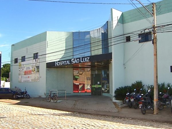 Os 50 leitos de UTI do Hospital São Luiz, em Mossoró, estão ocupados na tarde desta segunda-feira (15) — Foto: Isaiana Santos / Intertv Costa Branca