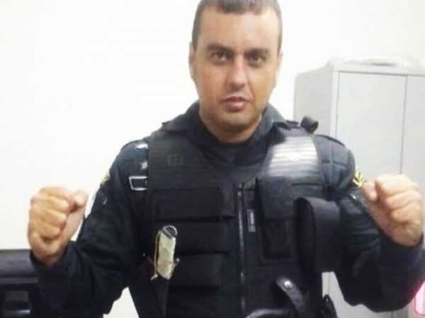 Sargento André Mário Dantas Siqueira, de 40 anos, trabalhava na Companhia Independente de Policiamento de Guardas (Foto: Arquivo Pessoal)