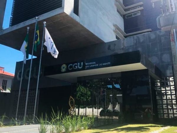 Cruzamento de dados foi feita pela CGU e o TCE no RN e inclui servidores da ativa, aposentados e pensionistas. — Foto: Divulgação