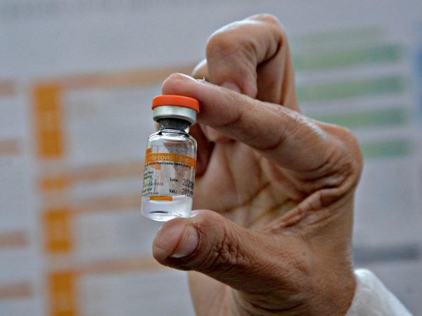 Capital deverá zerar fila de atrasados para segunda dose do imunizante na segunda-feira (24) — Foto: PMVR