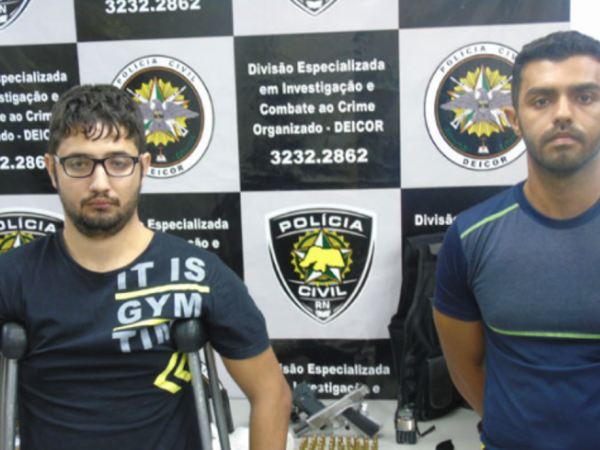 Cláudio Henrique Rodrigues Pedrosa, 22 anos e Yrapian Allan Gomes da Silva, 30 anos foram presos pela Deicor (AssCom / PC)