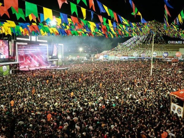 Na festa de São João do ano passado, Caruaru recebeu 2 milhões de turistas, segundo a prefeitura — Foto: Divulgação