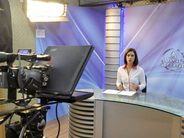 A conquista do novo canal da TV Assembleia foi comemorada pelo presidente do Legislativo, Ezequiel Ferreira (Arquivo) — Foto: Divulgação