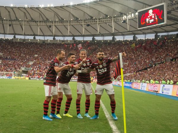 Datafolha divulga novo ranking de torcidas dos clubes brasileiros — Foto: Alexandre Vidal / Flamengo