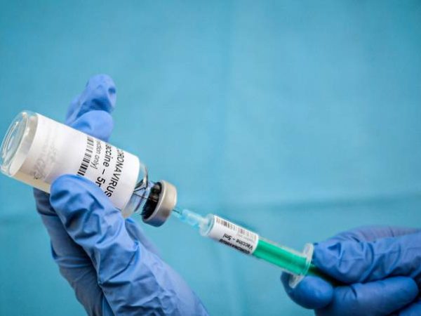 Vacina: Putin anunciou o registro da primeira vacina contra a covid-19. — Foto: Paul Biris/Getty Images