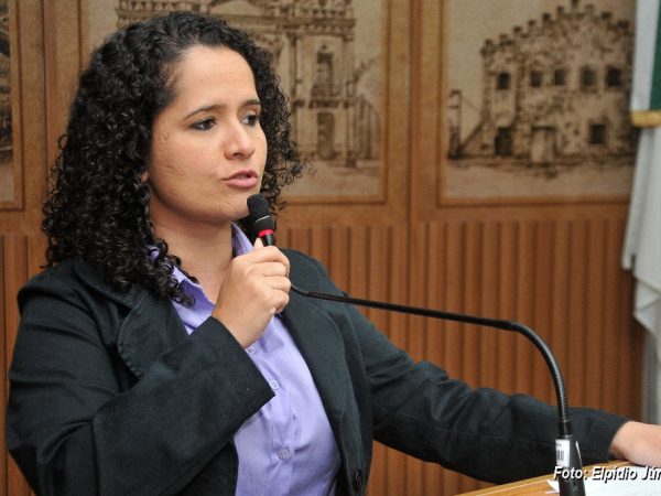 Ex-vereadora natalense Amanda Gurgel (PSOL) - Foto: Elpídio Júnior