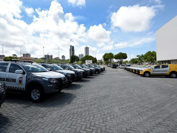 Os veículos Mitsubishi foram adquiridos com recursos oriundos da parceria entre o Governo Federal e o Estadual — Foto: João Gilberto