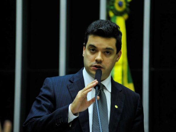 Walter Alves no Plenário da Câmara dos Deputados (Foto: Zeca Ribeiro)