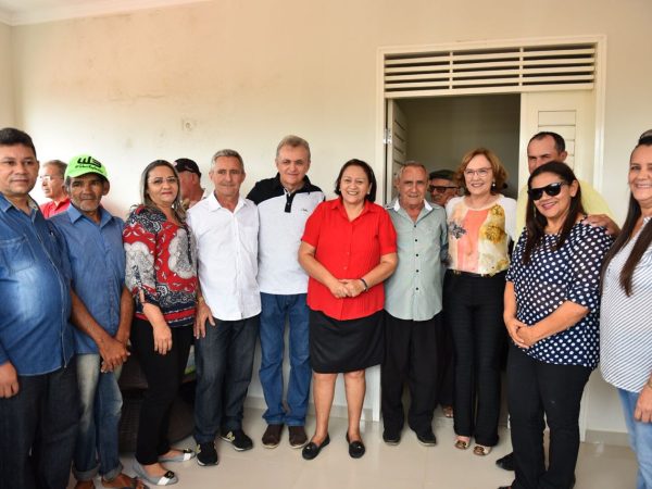 Encontro contou com a presença de prefeito, vice-prefeitos, vereadores, ex-prefeitos e da deputada Zenaide Maia (Foto: Divulgação)