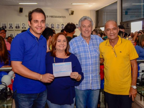 Encontro contou com a presença dos deputados: João Maia e Kleber Rodrigues, além do prefeito Rosano Taveira — Foto: Divulgação