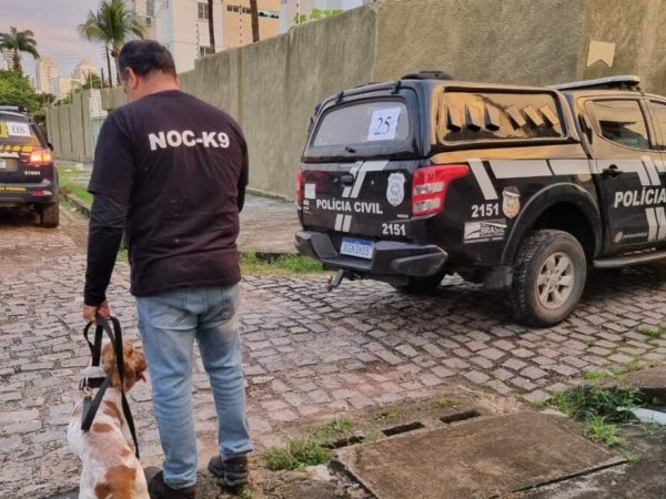 Operação “Miragem” cumpre 26 mandados de busca e apreensão e 16 de prisão preventiva contra suspeitos de tráfico de drogas em Natal – Foto: Polícia Civil/Divulgação