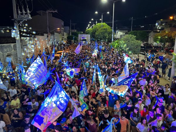 As ruas de Apodi foram tomadas por um grande mar de gente. — Foto: Divulgação/Assessoria