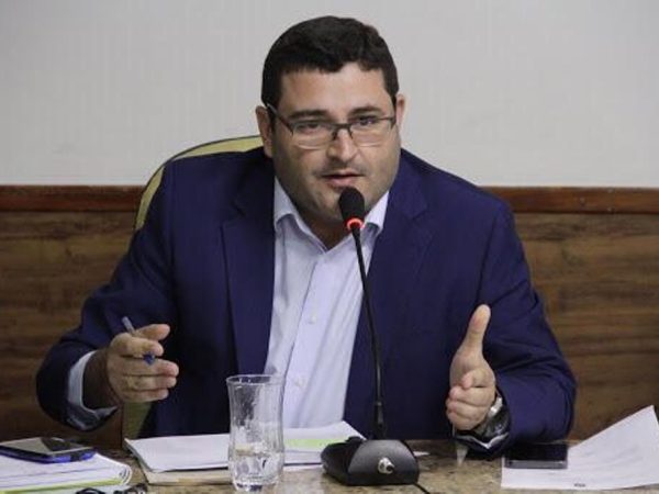 O vereador Zaqueu Fernandes protocolou pedido na Câmara de Caicó — Foto: Divulgação/CMC