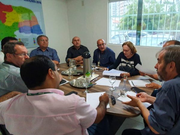 Zenaide Maia reunida com dirigentes do Instituto Federal do Rio Grande do Norte — Foto: Divulgação