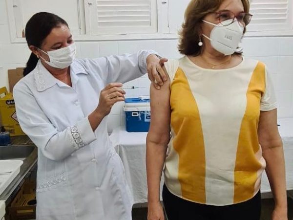A vacina foi aplicada de acordo com a atual faixa etária proposta pelo Plano Estadual de Imunização. — Foto: Divulgação