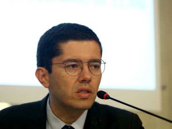 a84t1676 O diretor do Departamento de Estatística e Apoio à Exportação da Secretaria de Comércio Exterior (Secex), Herlon Brandão, fala sobre balança comercial de outubro.