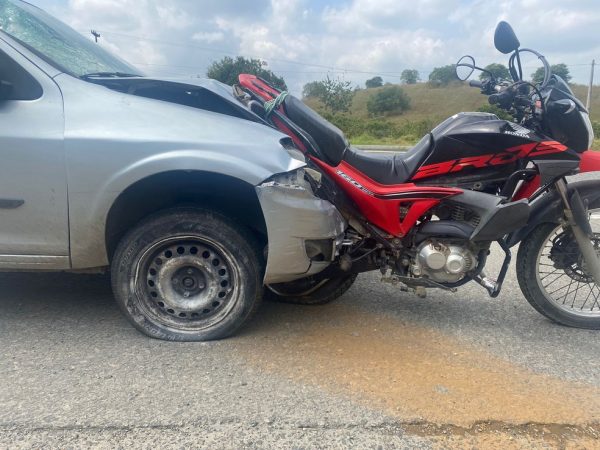 Acidente deixa uma pessoa morta em Campina Grande — Foto: Artur Lira/TV Paraíba
