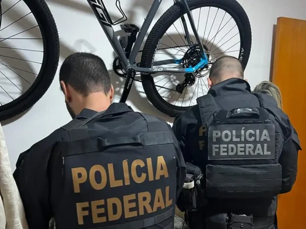 Macaé/RJ - 17/07/2025 -A Polícia Federal deflagrou a Operação Fraus com o objetivo de desarticular uma organização criminosa atuante há mais de 10 anos, especializada em cometer fraudes contra o INSS. Foto: PF/RJ