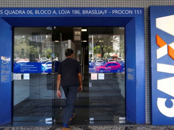 Os saques em dinheiro podem ser feitos nas lotéricas, correspondentes Caixa Aqui ou nas agências. — Foto: © Marcelo Camargo/Agência Brasil