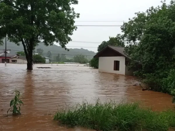 Chuvas no Rio Grande do Sul: Mais de 31 mil pessoas afetadas, 399 desabrigadas e 1.665 desalojadas. Foto: Defesa Civil/RS