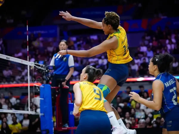 Ana Cristina é a maior pontuadora do Brasil na vitória contra a Polônia, que garantiu a classificação à fase final da Liga das Nações de vôlei feminino, em 10/07/2026