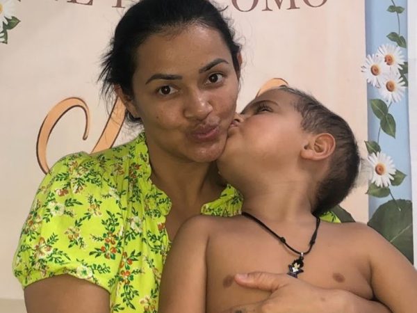 Aparecida Xavier foi mãe de Saulo por meio de barriga solidária — Foto: Aparecida Xavier/Arquivo pessoal
