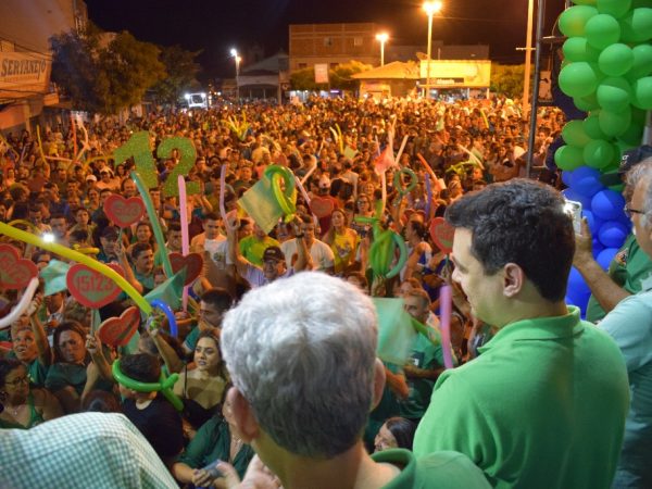 A movimentação política foi promovida pela candidata a deputada estadual Gorete Silveira (Foto: Divulgação)