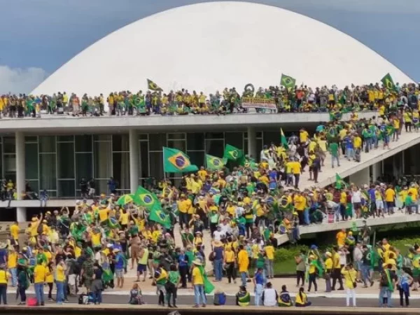 Bolsonaristas invadiram a sede dos Três Poderes da República, em Brasília. — Foto: Reprodução/Redes Sociais