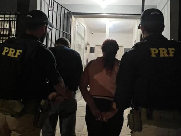 Casal atuava aplicando golpes nas cidades de Patos e São Bento, no Sertão da Paraíba — Foto: TV Paraíba/Reprodução