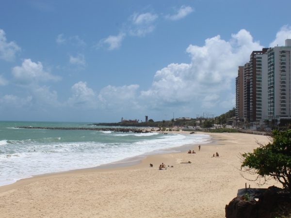 Areia Preta é uma praia que fica no litoral de Natal; estudo, no entanto, não citou diretamente a praia — Foto: Anadelly Fernandes/ARQUIVO