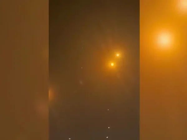 Brasília (DF), 23/06/2025 - STORY: Der Iran hat am Montag Abend nach eigenen Angaben einen US-Militärstützpunkt in Katar mit Raketen beschossen. In der Hauptstadt Doha waren Explosionen zu hören.
Frame Reuters