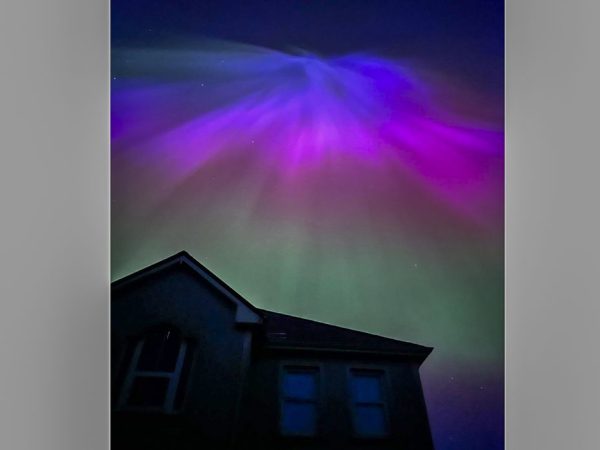 Irlanda 11/05/2024 - Foto tirada 10/05/2024 - Aurora Boreal é vista no ceu da Swinford County Mayo na Irlanda - Tempestade solar causa auroras no norte e no sul da América Latina.
Foto: Daniel Shean/Divulgação