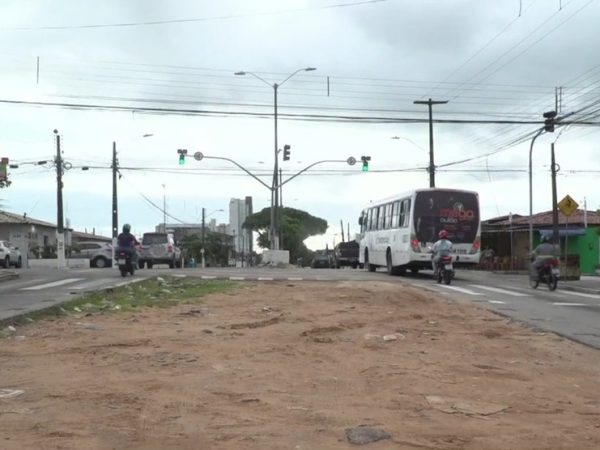 av.-jeronimo-camara Obra na avenida Jerônimo Câmara segue sem conclusão — Foto: Inter TV Cabugi/Reprodução