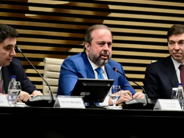 São Paulo-16/06/2025 Ministro de Minas e Energia, Alexandre Silveira, defende gás mais barato para reindustrializar o Brasil e critica distorções no setor.  Foto: Ricardo Botelho/MME