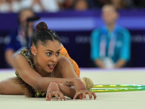 Bárbara Domingos na final por medalha do individual geral ginástica rítmica em Paris - em 09/08/2024