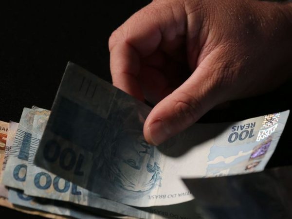 Fundos no exterior são usados por ricos para não pagar imposto sobre herança — Foto: Agência Brasil via BBC