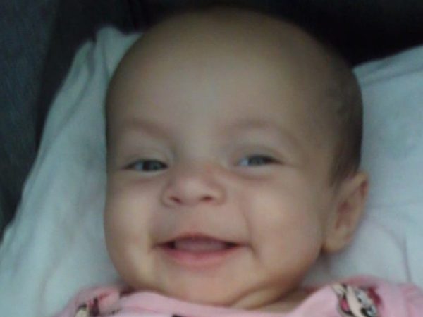 Sarah Domingues estava internada desde 10 de maio. A história da menina ganhou as redes após a família pedir doação de sangue — Foto: Reprodução