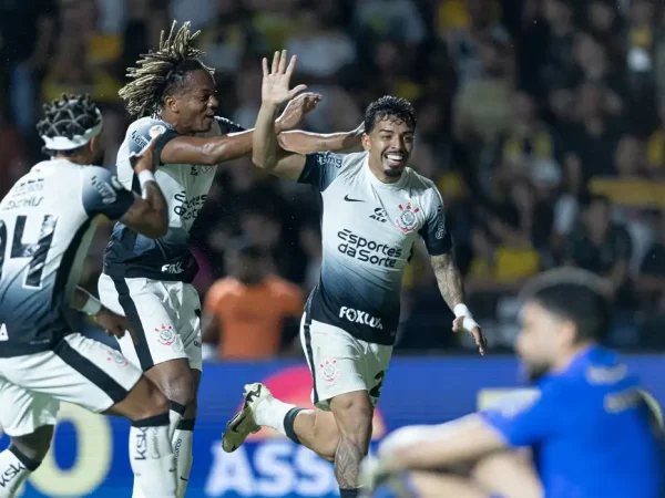 Brasília (DF) 01/12/2024 - Campeão da América, Glorioso abre vaga