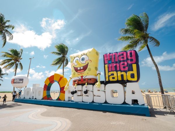 Bob Esponja gigante em intervenção do Imagineland 2024, em João Pessoa — Foto: Divulgação/Imagineland