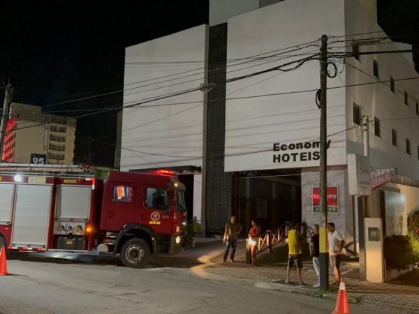 Incêndio atinge apartamento em hotel na Zona Sul de Natal — Foto: Cedida