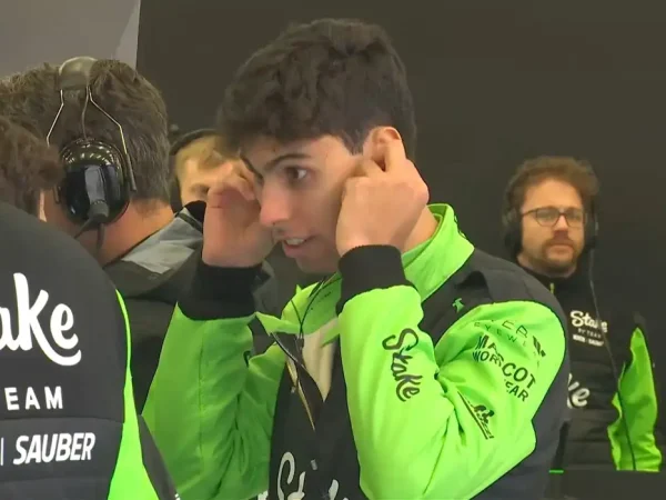 Gabriel Bortoleto - piloto Sauber - estreia com carros em testes da pré-temporada de F1 em 26/02/2025