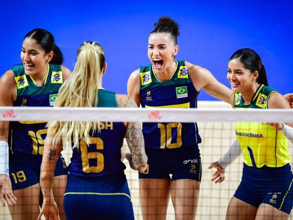 Seleção faz 3 sets a 0 na Bulgária, em penúltimo jogo da fase classificatória da Liga das Nações de Vôlei Feminino, em 16/06/2024