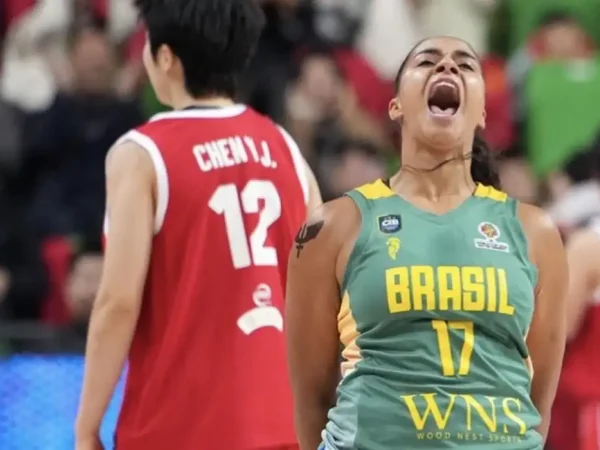 Brasil é superado pela China na prorrogação do primeiro de dois amistosos antes do Pré-Mundial - em 04/03/2026