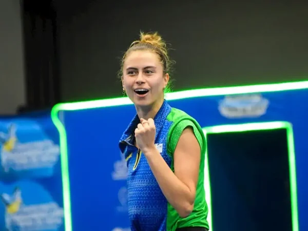 Bruna Takahashi teve três match points contra, mas reagiu e venceu a norte-americana Lily Zhang na finalíssima feminina, conquistando o bicampeonato da Copa Pan-Americana de Tênis de Mesa, em 23/02/2025.