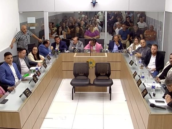 Câmara Municipal de Santa Rita aprova projeto que permite participação remota de vereadores presos em sessões — Foto: Reprodução