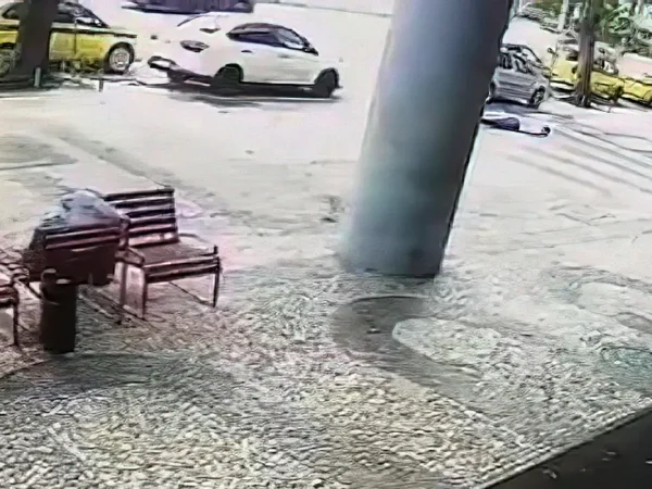 Justiça mantém presos três suspeitos de matar advogado no Rio - Rodrigo Marinho Crespo foi morto com pelo menos dez tiros em 26 de fevereiro, perto da sede da Ordem dos Advogados do Brasil, no centro do Rio. CFTV/Redes Sociais