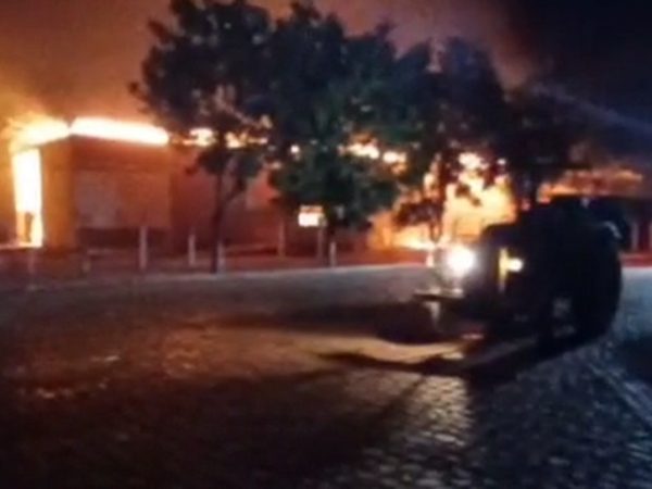 Incêndio aconteceu em granja de Mossoró — Foto: Reprodução