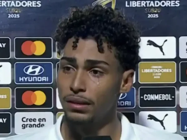 San Lorenzo, 06/03/2025 - Jogador Luighi, atacante do Palmeiras, foi alvo de racismo durante o jogo contra o Cerro Porteño, pela Libertadores sub-20. Fame: Conmebol/Reprodução