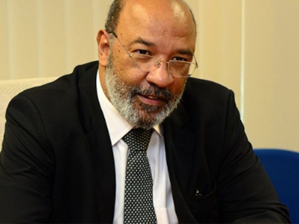 Brasília (DF), 26/02/2026 - FOTO DE ARQUIVO - O doutor em Ciências Econômicas pela Universidade de Sorbonne (Paris) e consultor aposentado do Senado Federal, Mário Lisboa Theodoro. Foto: Sindicato dos Bancários do DF/Divulgação